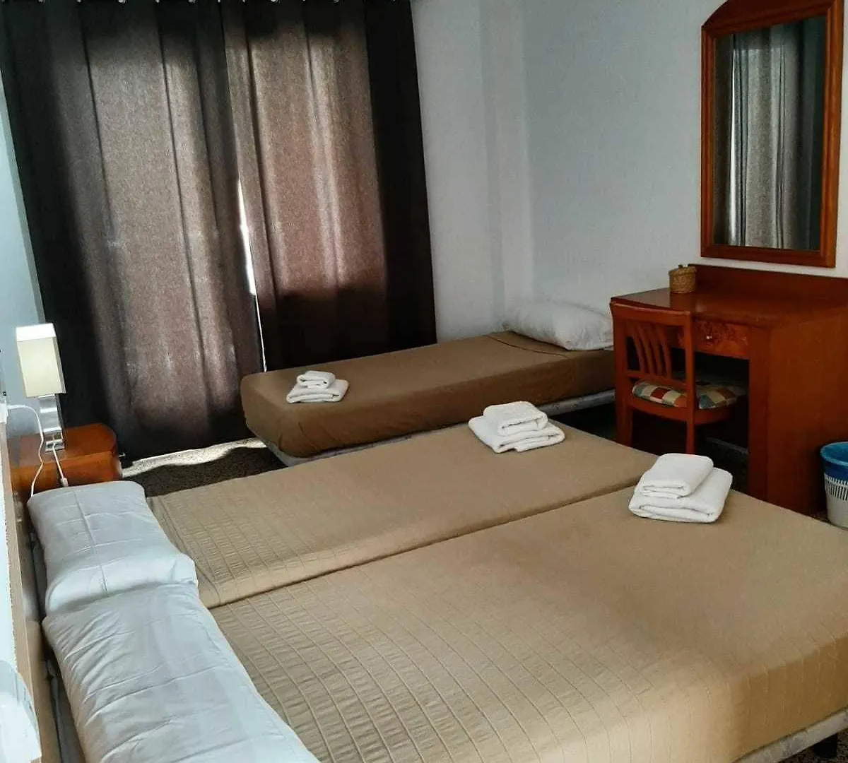 Hostal Tierramar El Arenal Hostel